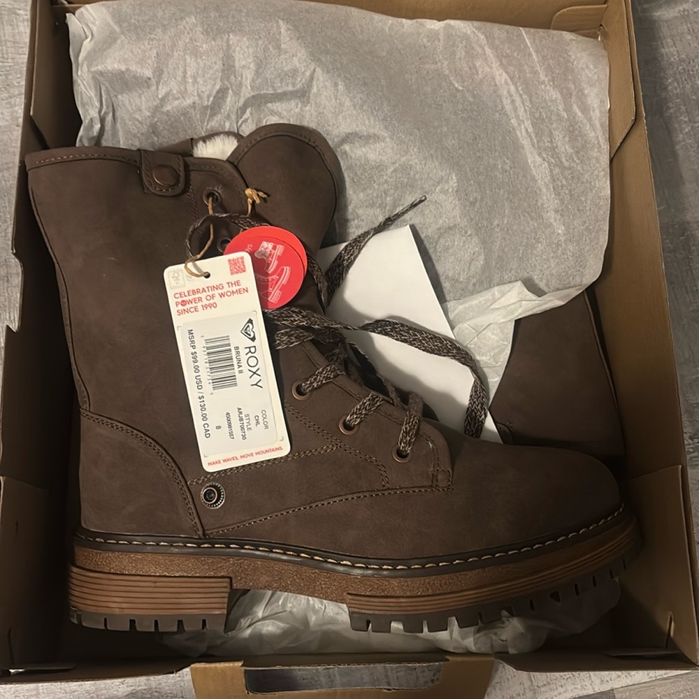 Roxy winter boots.  Brand new.  Still in box.  Faux fur inside.